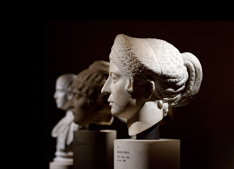 Are Those Marble Wigs? On Roman Hairstyles